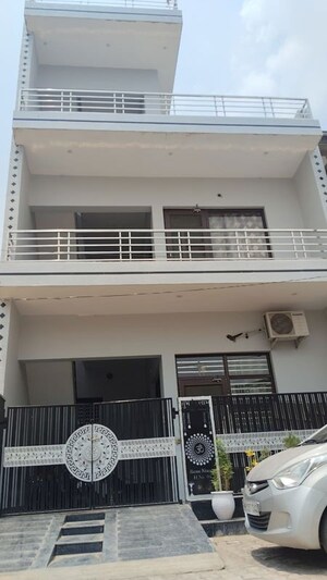 2 BHK Apartment For Rent in Maya Green Lotus Saksham, International Airport Road