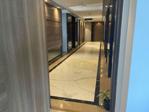 Room in 2 BHK Apartment at Lodha The Park, Worli – for Sale