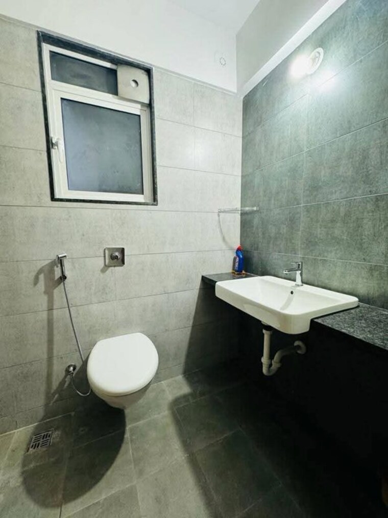 Bathroom, pride-purple-park-titan 2 Bedroom 726 Sq.Ft. Apartment In Hinjewadi Pune 10647117