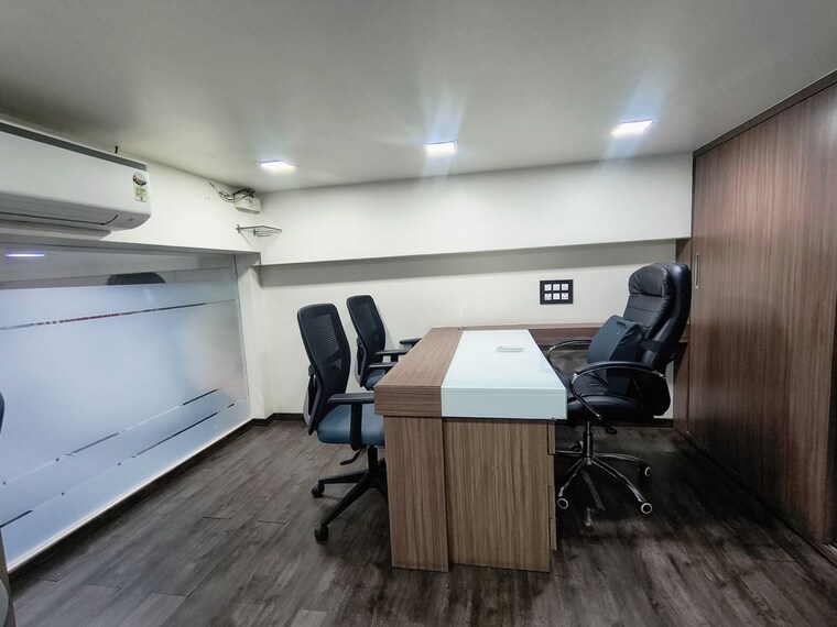 Team Area, knox-plaza Commercial Office Space 550 Sq.Ft. In Malad West Mumbai 10646922