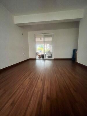 Room in 6+ BHK Apartment at Purva Coronation Square, Jp Nagar – for Rent