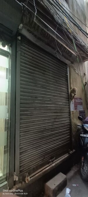  Shop For Sale in Chandni Chowk