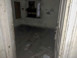 Bathroom in  Shop at Birmi – for Sale