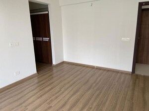 Room in 3 BHK Apartment at Godrej Icon, Sector 88a – for Sale