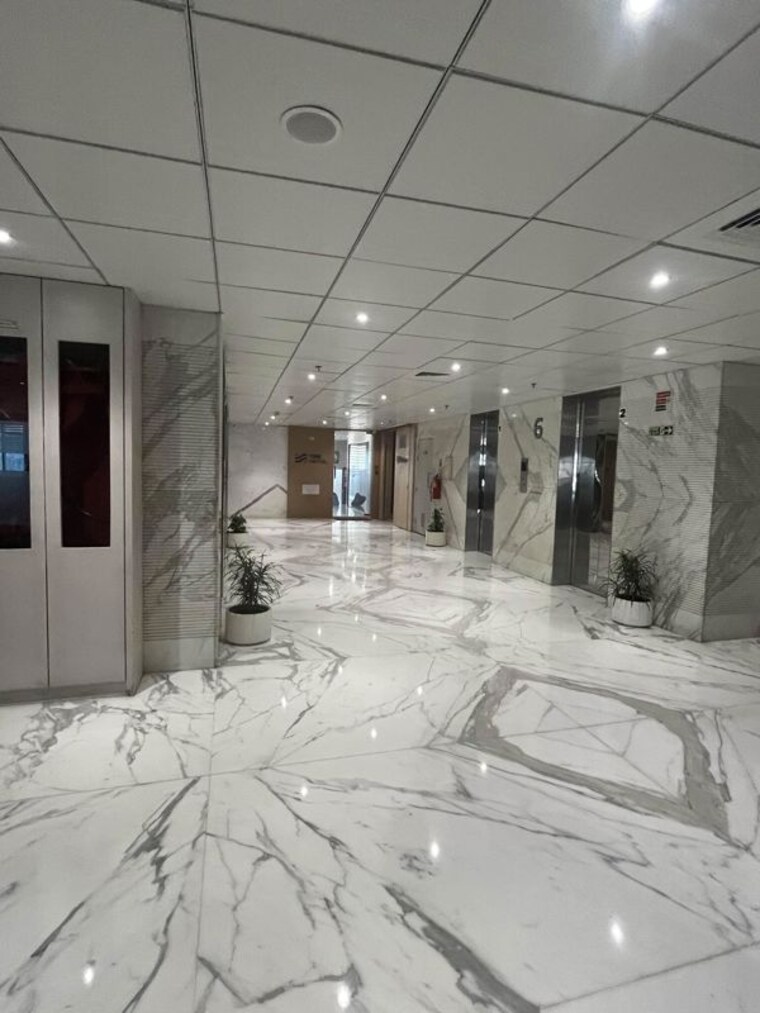 undefined, wadhwa-trade-centre Commercial Office Space 14450 Sq.Ft. In Santacruz East Mumbai 10647231