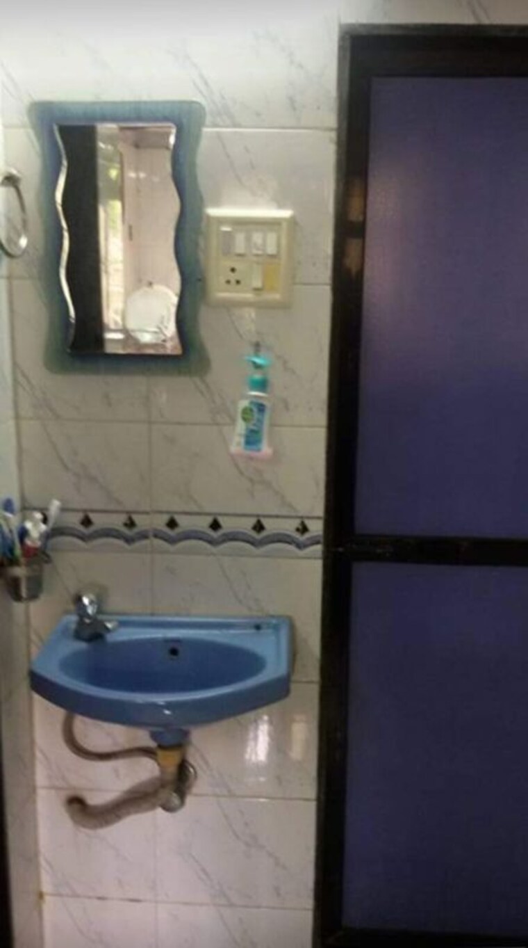 Bathroom, dosti-daffodil 1 Bedroom 403 Sq.Ft. Apartment In Wadala East Mumbai 10647207