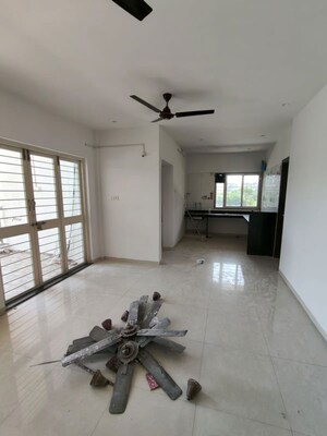 Room in 1.5 BHK Apartment at Wakadkar Pavilion 79, Hinjewadi – for Sale