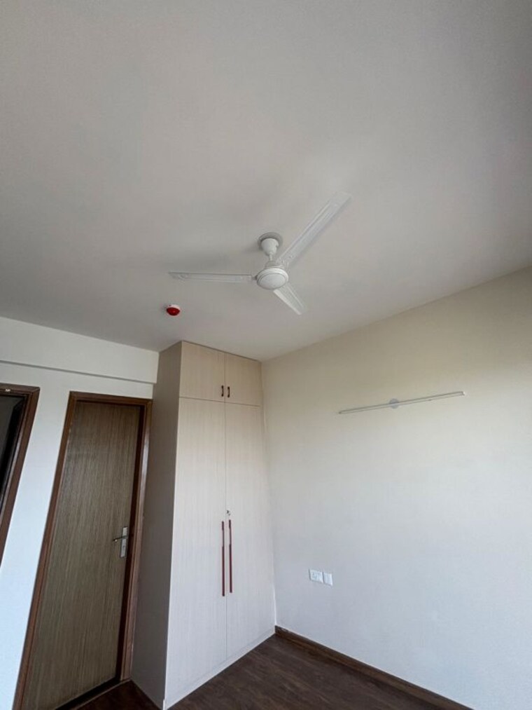Room, the-center-court 2.5 Bedroom 1565 Sq.Ft. Apartment In Sector 88a Gurgaon 10644829