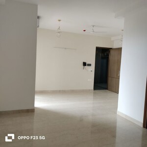 Room in 2.5 BHK Apartment at The Center Court, Sector 88a – for Rent