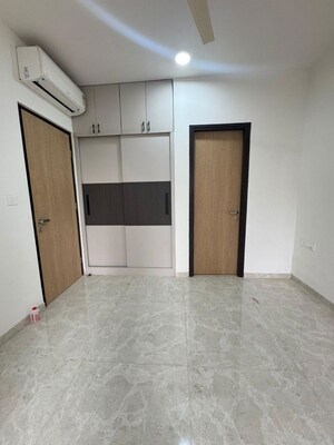 Room in 3 BHK Apartment at Lodha New Cuffe Parade, Wadala – for Rent