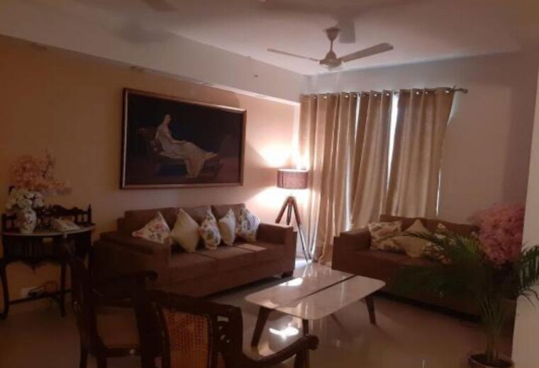 Living Room, dlf-new-town-heights-i 3 Bedroom 2384 Sq.Ft. Apartment In Sector 90 Gurgaon 10647277