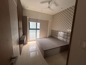 Room in 2 BHK Apartment at Lodha Vista, Lower Parel – for Sale