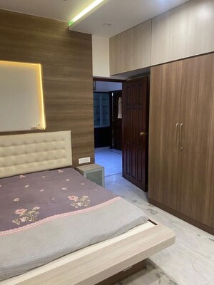Bedroom in 2 BHK Apartment at Queens Road – for Rent