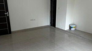 Room in 3 BHK Apartment at Tulipia And Tilia Apartment, Chandivali – for Sale