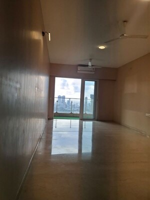Room in 2 BHK Apartment at L&T Crescent Bay T2, Parel – for Rent
