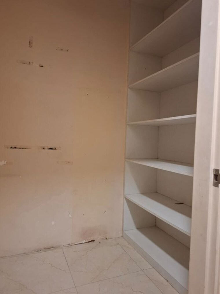 Bathroom, l-t-crescent-bay-t2 2 Bedroom 788 Sq.Ft. Apartment In Parel Mumbai 10647444
