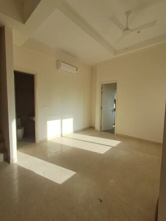 3 BHK Apartment For Rent in Rustomjee Crown in Prabhadevi, Mumbai