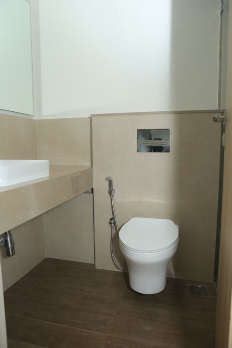 Bathroom, piramal-aranya 3 Bedroom 920 Sq.Ft. Apartment In Byculla Mumbai 10647526