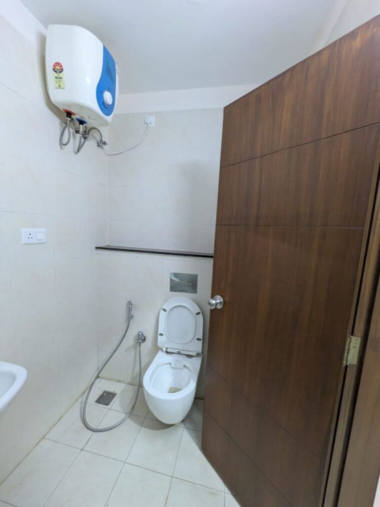 Bathroom, ncc-urban-one 3 Bedroom 1535 Sq.Ft. Apartment In Narsingi Hyderabad 10647509