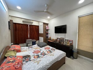 Bedroom in 2 BHK Apartment at Raheja Brooke Ville, Mahim West – for Rent