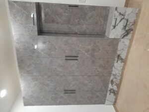 Room in 3 BHK Builder Floor at Rohini Sector 11 – for Sale