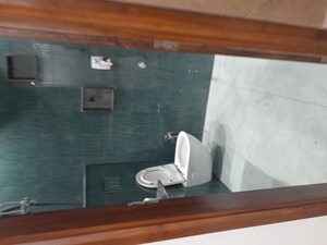Furnished Amenities in 3 BHK Builder Floor at Rohini Sector 11 – for Sale