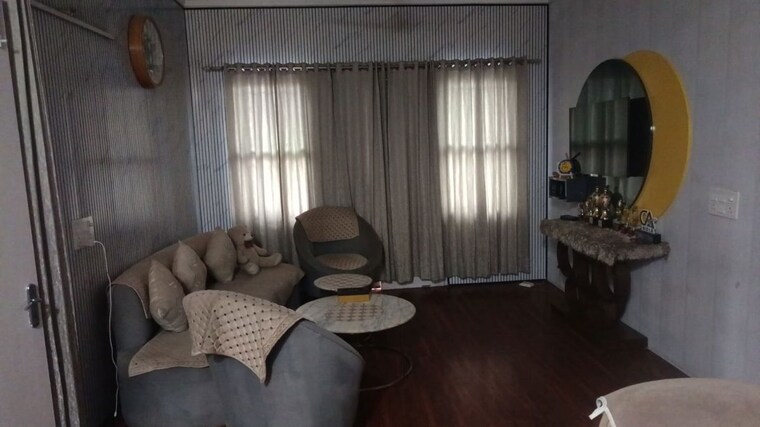 Living Room, uppal-southend 2.5 Bedroom 180 Sq.Yd. Builder Floor In Sector 49 Gurgaon 10644300