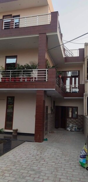 3 BHK Builder Floor – Exterior View View at Sector 7 - for Sale