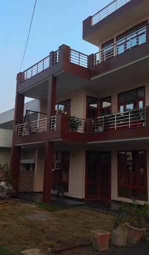 3 BHK Builder Floor – Exterior View View at Sector 7 - for Sale