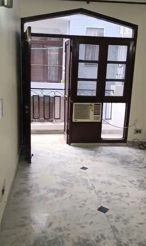 3 BHK Builder Floor For Rent in Freedom Fighters Vihar