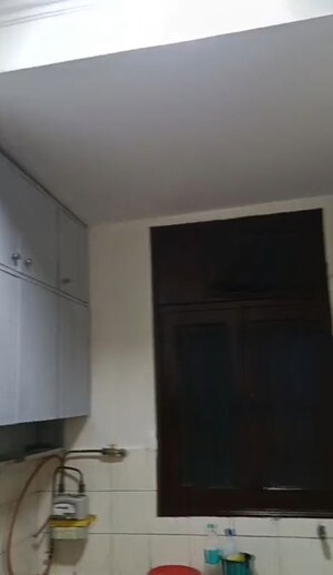 Room in 3 BHK Builder Floor at Freedom Fighters Vihar – for Rent