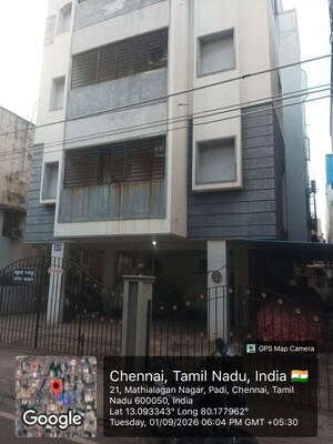  Apartment For Sale in Gandhi Nagar