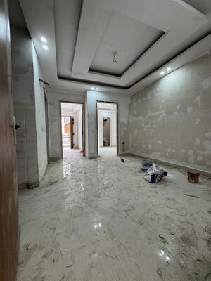 Parking in 2 BHK Builder Floor at Palm Residency Chhatarpur, Chattarpur – for Rent