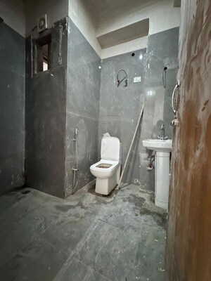 Bathroom in 2 BHK Builder Floor at Palm Residency Chhatarpur, Chattarpur – for Rent