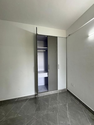 Room in 2 BHK Apartment at Jagriti Vihar – for Sale