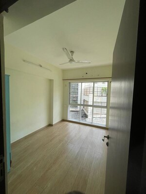Room in 1 BHK Apartment at Siddha Sky Phase 4, Wadala – for Rent