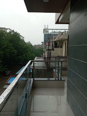 Balcony in 2 BHK Builder Floor at Palam Vihar – for Rent