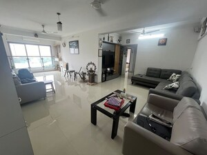 2 BHK Apartment For Rent in Dosti Eastern Bay, Wadala