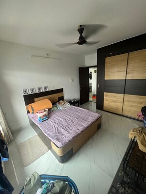 Bedroom in 2 BHK Apartment at Dosti Eastern Bay, Wadala – for Rent