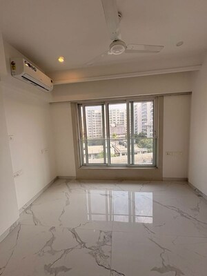 2 BHK Apartment For Rent in Oshiwara Basera CHS, Andheri West