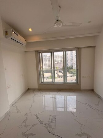 2 BHK +Apartment For Rent in Oshiwara Basera CHS in Andheri West, Mumbai