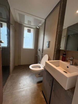 Team Area in 2 BHK Apartment at Oshiwara Basera CHS, Andheri West – for Rent