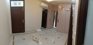 Room in 3 BHK Builder Floor at Malviya Nagar – for Rent