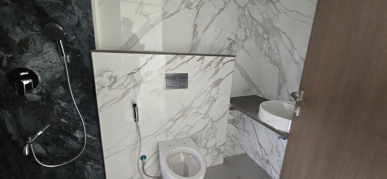 Bathroom, hubtown-seasons 4 Bedroom 1880 Sq.Ft. Apartment In Chembur Mumbai 10648059