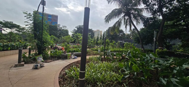 Garden, hubtown-seasons 4 Bedroom 1880 Sq.Ft. Apartment In Chembur Mumbai 10648059