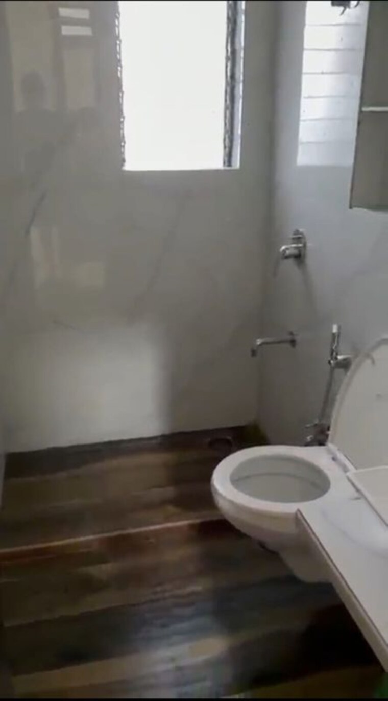 Bathroom, sindhi-society 1 Bedroom 550 Sq.Ft. Apartment In Chembur Mumbai 10647968