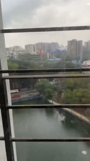 Balcony in 1 BHK Apartment at Sindhi Society, Chembur – for Rent