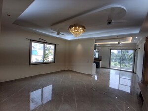 Room in 4 BHK Builder Floor at Palam Vihar – for Rent