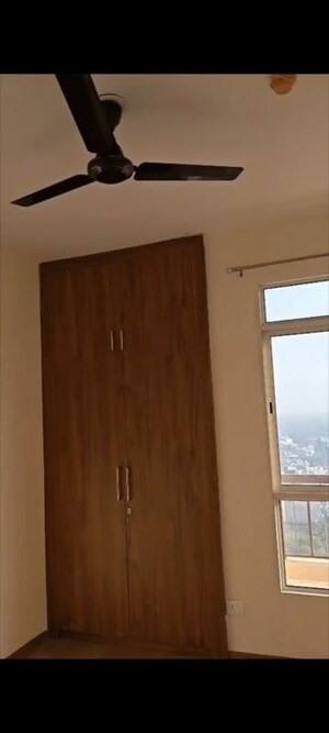 Furnished Amenities in 2 BHK Apartment at Jaypee Kensington Boulevard, Sector 131 – for Rent