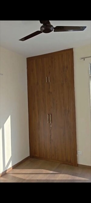 Furnished Amenities in 2 BHK Apartment at Jaypee Kensington Boulevard, Sector 131 – for Rent
